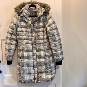 Lole Women's Grey and Beige Duck Down Puffer Jacket